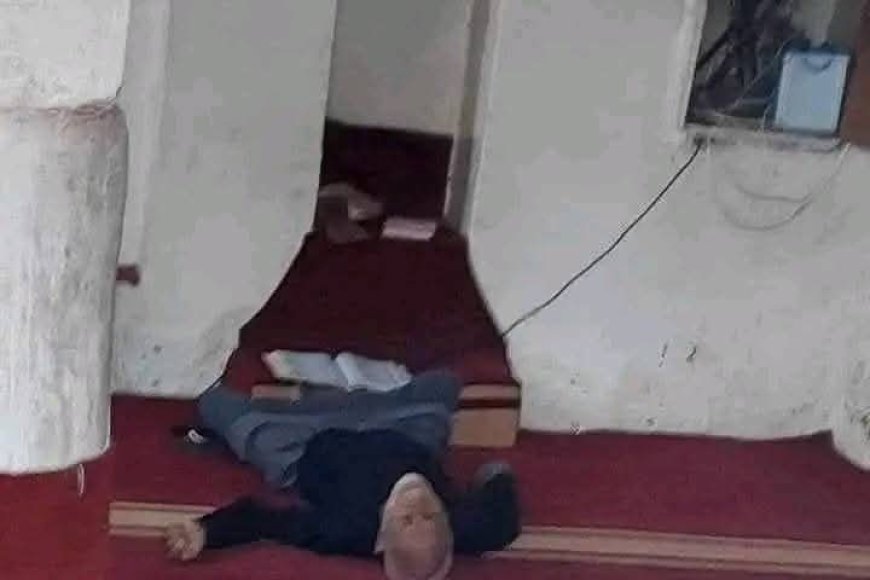 خاتمة طيبة… وفاة مسن داخل المسجد وهو يتلو القرآن في إب