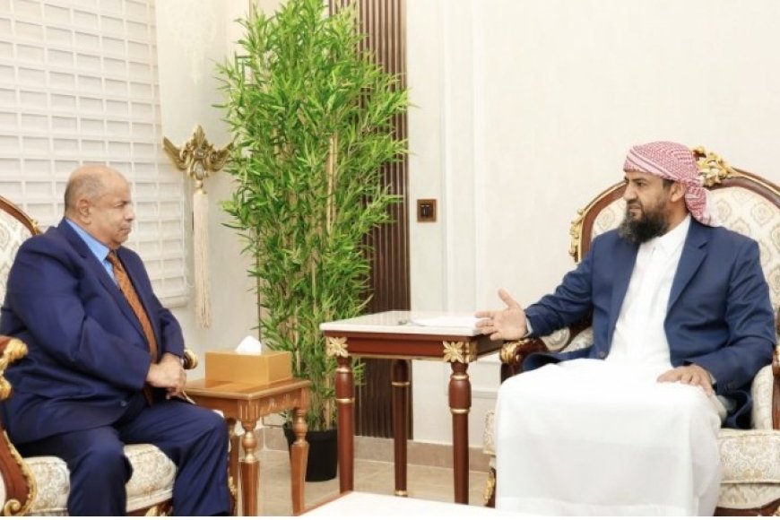 المحافظ سالم الخنبشي عن تقديره للدعم الذي يقدمه عضو الرئاسب المحرّمي لجهود السلطة المحلية...