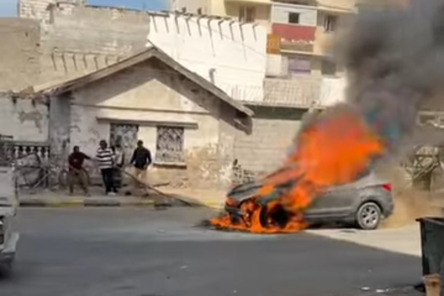 حادث احتراق مفاجئ لسيارة مدير عام مكتب وزير الدولة ومحافظ العاصمة عدن(صورة)