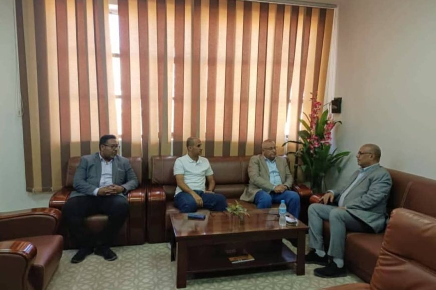 الوزير باذيب يطلع على مستجدات المشاريع الاستراتيجية بشركة تيليمن بعدن