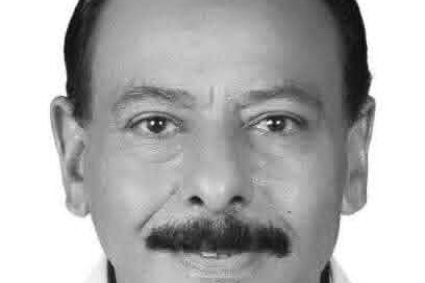 القائم بأعمال وزير النقل يعزي بوفاة الشخصية التربوية البارزة الأستاذ عبدالسلام المعمري