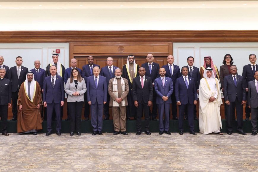 رئيس وزراء الهند يستقبل رؤساء الوفود العربية بحضور نائب وزير الخارجيةاليمني مصطفى أحمد نعمان