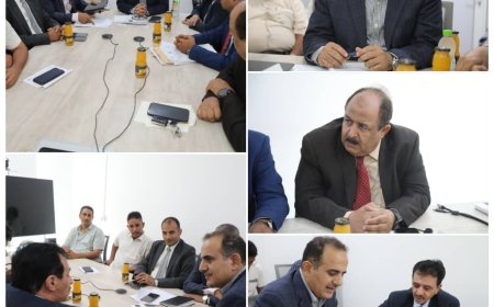 وزير الصحة يلتقي فريق من اللجنة الوطنية للطاقة الذرية