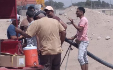 عاجل:استكمال عملية ربط خط التصريف التابع لمحطة الطاقة الشمسية في عدن
