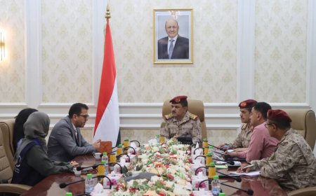 وزير الدفاع يشيد بجهود الجمعية الدولية لرعاية ضحايا الحروب