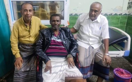 الشيخ احمد العيسي يجري اتصال بالكابتن عبدالله مكيش ويتكفل بعلاجه 
