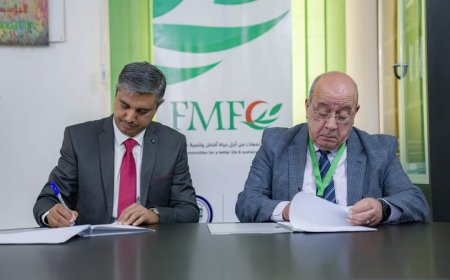 عدن..تشهد توقيع مذكرة تفاهم بين المؤسسة الطبية الميدانية والأكاديمية الدولية للصحة المجتمعية (اياف)