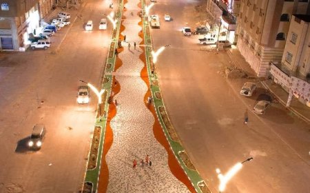 مياه الصرف الصحي تغرق حي بالممدارة في عدن 