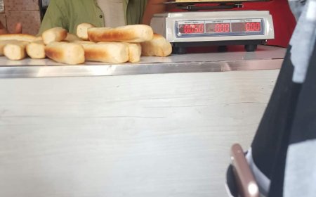 رسمياً..سعر القرص الروتي يرتفع ويصل إلى هذا المستوى في عدن