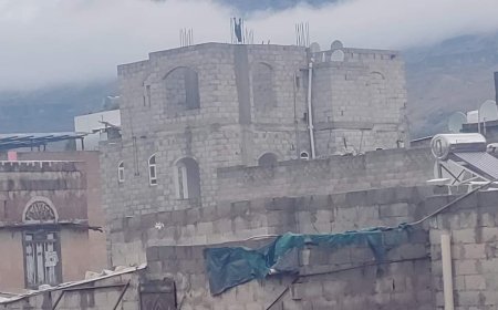 عقب الصلح بين البنك المركزي في صنعاء وعدن..محلل إقتصادي هذا هو المتضرر في حالة التصعيد بين البنكين