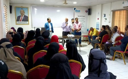 العميد الدكتور عارف الداعري يستقبل  الدكتور أحمد البيشي مدير مكتب الصحة عدن