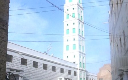 فيما يحتشد الأهالي لإحيائها بالابتهالات في توديع شهر رمضان :   ختايم ليلة 27 رمضان في كبرى جوامع سيئون