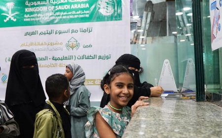 مركز الملك سلمان للإغاثة يسلّم الكفالة المالية لـ 148يتيماً ويتيمة في محافظة عدن   