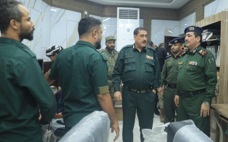 وزير الداخلية يطلع على سير العمل في إدارة شرطة عدن