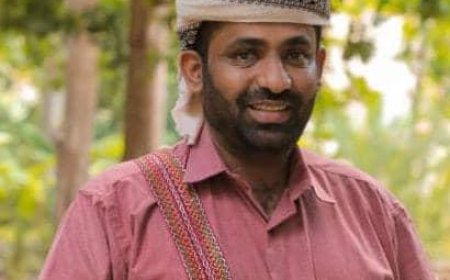 خطيب مصلى العيد بمنطقة القرن برخية يدعو المصلين لبث روح التسامح  ويدعو الحكومة الى أهمية منح المعلمين كافة حقوقهم