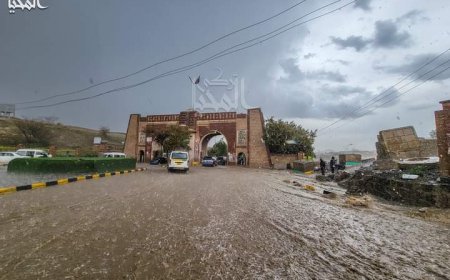 يحدث الان..سيول كبيرة تغرق شوارع صنعاء (صورة)