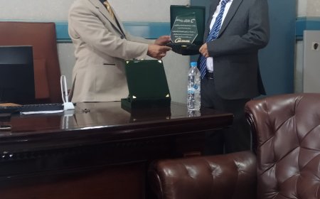 «كاك بنك» فرع تعز يكرم شركتي سهيل وبن امين لشراكتهما المصرفية المتميزة بصرف حوالات كاك حوالة