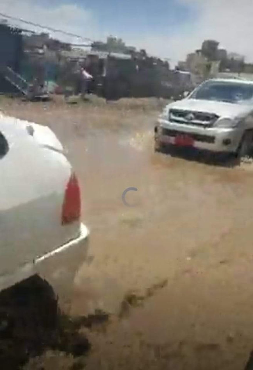 عاجل:مياه الأمطار تغرق كبرى الاحياء في صنعاء (صورة)