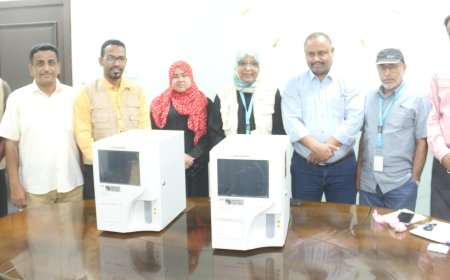 مكتب وزارة الصحة العامة والسكان يدشن مشروع توريد وتركيب أجهزة فحص الدم العام CBC وتدريب العاملين عليها بدعم من منظمة اليونيسيف بحضرموت الساحل