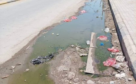 مياه الصرف الصحي تغرق كبرى الاحياء في المنصورة عدن (صور)