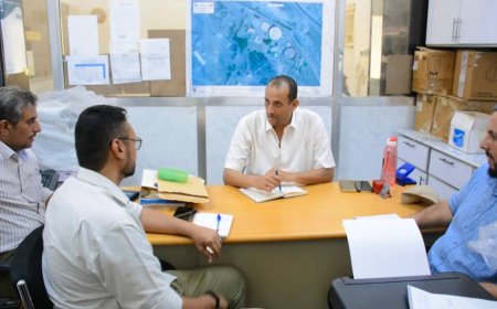باخبيرة يناقش مع منظمة (يمن ايد) مستوى تنفيذ مشاريع المياه والصرف الصحي في عدن