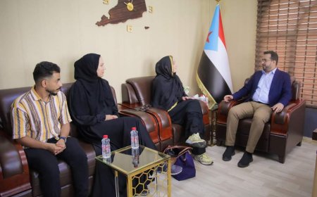 رئيس الهيئة الوطنية للإعلام يلتقي الوفد الإعلامي الهولندي 