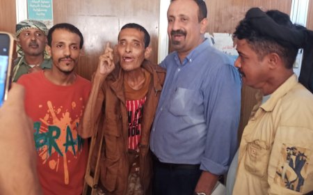 وكيل محافظة عدن لشؤون الشهداء والجرحى يطالب بانتظام رواتب الشهداء والجرحى