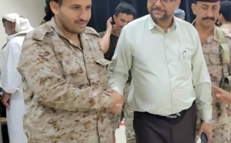 بعد وصول تعليمات من لجنة الرواتب الرئيسية في القوات المشتركة: العميد العواضي يعلن تمديد فترة صرف المكرمة لثلاثة أيام.