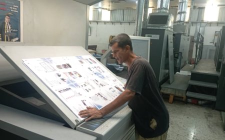 المؤسسة العامة لمطابع الكتاب المدرسي تستعيد عافيتها ولاول مرة منذ ثلاث سنوات تواصل العمل الطباعي بفرعي المؤسسة خلال اجازة عيد الأضحى المبارك 