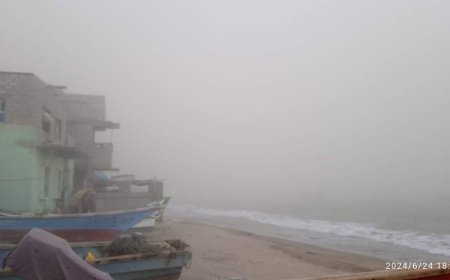 عاجل: أول عاصفة رملية تشهدها عدن (صور)