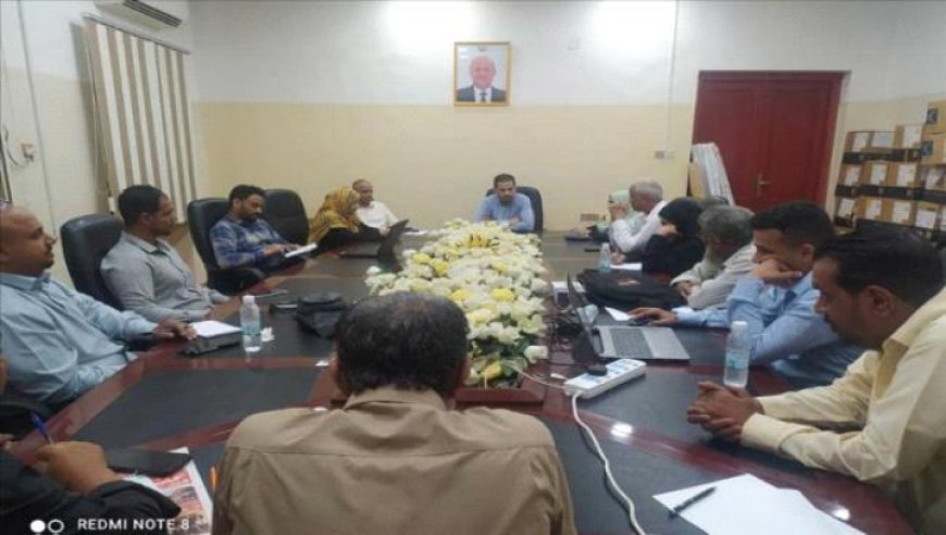 مدير اتصالات العاصمة عدن الجديد يعقد اجتماعه الأول بموظفيه..