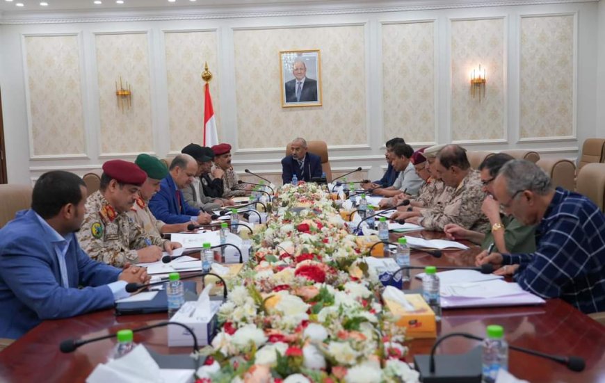 الرئيس الزُبيدي يرأس اجتماعا هاما للجنة الأمنية العُليا