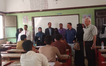 الدكتورة نوال جواد تتفقد سير عملية امتحانات الثانوية العامة للعام 2023 _ 2024 م في مديرية المنصورة 