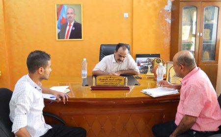 الزهري يناقش مع مشروع الاشغال العامة مصفوفة مشاريع خورمكسر 