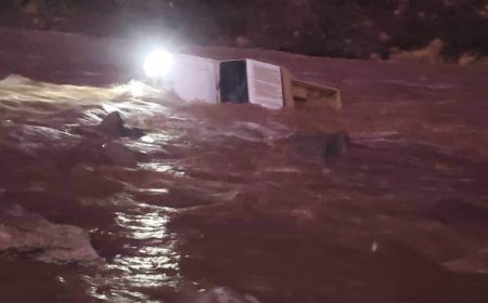عاجل :حاول تجاوز السيول..طقم يتبع قوات العمالقة تجرفه السيول في لحج