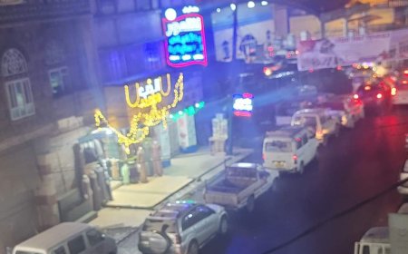 عاجل : عقب غارة إسرائيلية على ميناء الحديدة..هذا مايحدث الان خوف كبير في صنعاء والحديدة واب (صورة أولية)