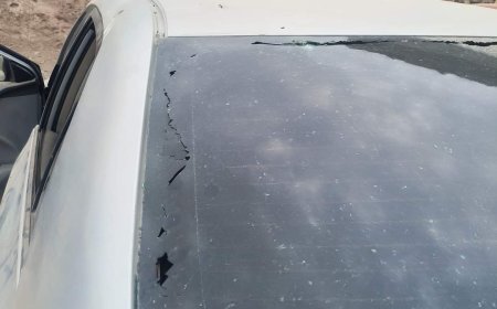 شدة الحرارة تتسبب بإنكسار زجاج السيارات في عدن (صور)