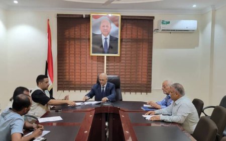 وزير المياه يوقع اتفاقية مشروع إعادة تأهيل بئرين ارتوازيين بمدينة عتق