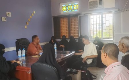 استعداد وتهيئة لفتح فصل دراسي للمكفوفين في ادارة محو الأمية عدن