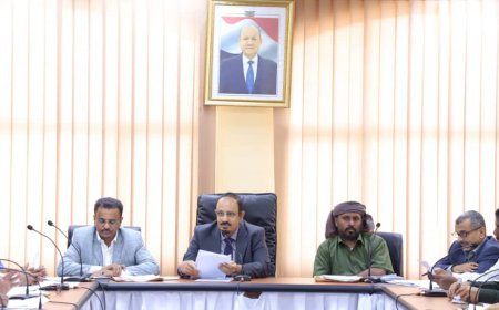 السلطة المحلية بحضرموت تؤكد في بيان لها مواقفها الراسخة في دعم توحيد الكلمة والصف للمطالبة بحقوق حضرموت
