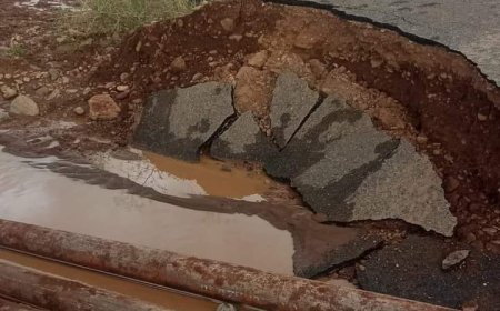 عاجل : صور من الحديدة تظهر طرق منهارة ومنازل اغرقت ومزارع دمرت(جانب من الدمار )