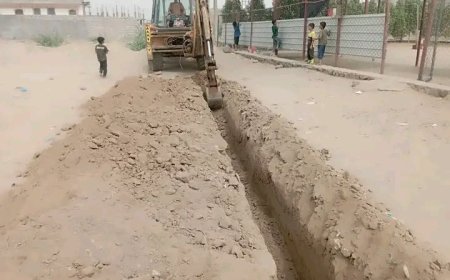 مدير مؤسسة المياه بحيس في الحديدة يؤكد توفير المياه الكافية قريبا ويدعو المواطنين للتعاون ..