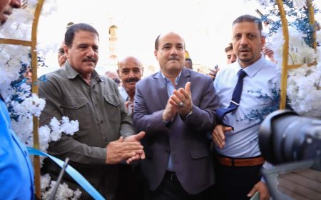 بمعية نائب مدير عام شرطة أمن العاصمة عدن وتشجيعاً للإستثمار" مديرعام مديرية دارسعد يفتتح برج بلو سكاي