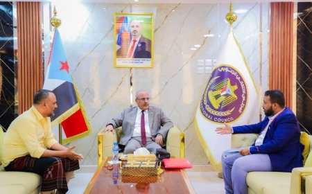 الكثيري يشدد على ضرورة وضع حد لتجاوزات طباعة الكتب المدرسية خارج إطارها القانوني