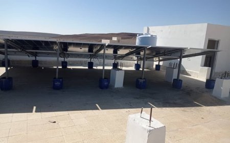 تركيب منظومة طاقة شمسية للمركز الصحي بعاصمة المديريه الحجر والوحدة الصحية بمنطقة القنه 