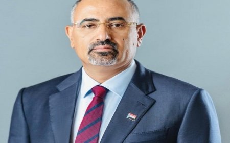 النائب اللواء الزُبيدي يعزي بوفاة الحاج طاهر التهامي..