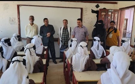 مدير عام المنصورة يشيد بمستوى إقبال الطلبة في أول أيام العام الدراسي الجديد..