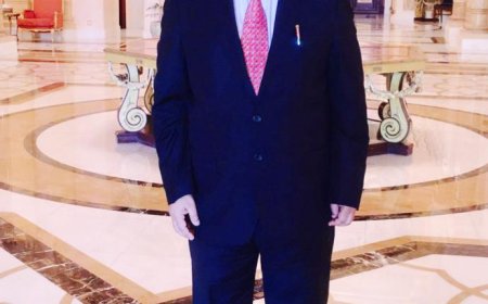 رئيس جامعة عدن يعيّن البروفيسور سعيد باخبيرة نائباً لعميد كلية الحقوق للدراسات العليا