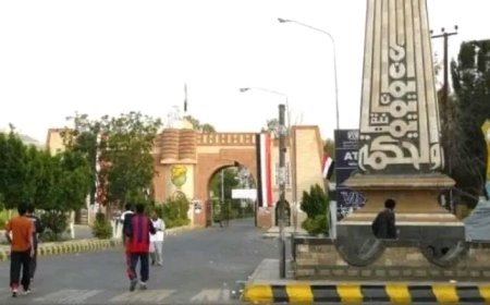 الحوثيين يبتزون خريجي كلية الطب في جامعة صنعاء باحتجاز شهادات تخرجهم ..