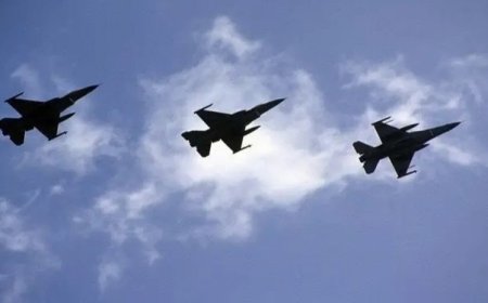 طيران التحالف الغربي يهاجم الحوثيين بثلاث غارات في الحديدة ..